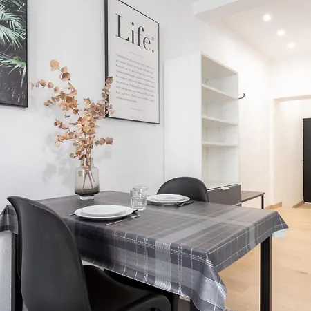 Superbe Sur La Grand Place, Avec Vue ! Lille